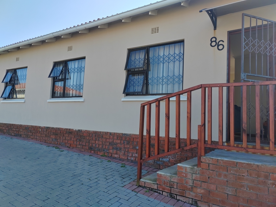3 Bedroom Property for Sale in Graceland Eastern Cape